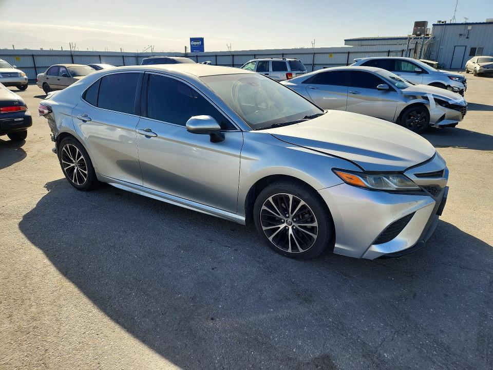 Продажа на аукционе авто 2018 Toyota Camry, vin: JTNB11HK0J3014106, номер лота: 72936026