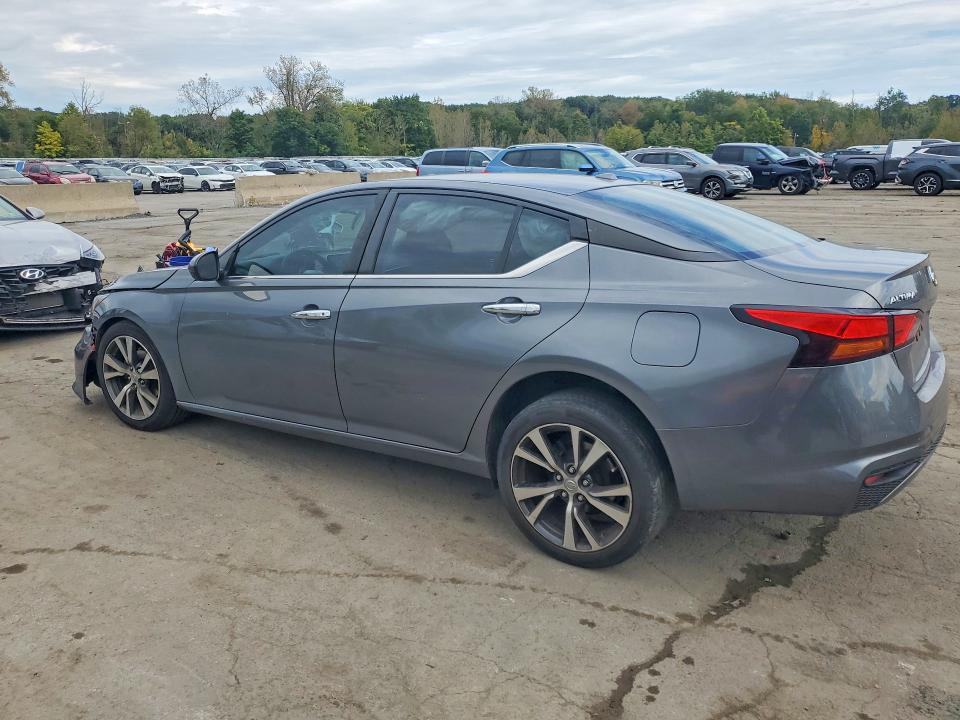 70786006 :رقم المزاد ، 1N4BL4BV3KC166522 vin ، 2019 Nissan Altima مزاد بيع