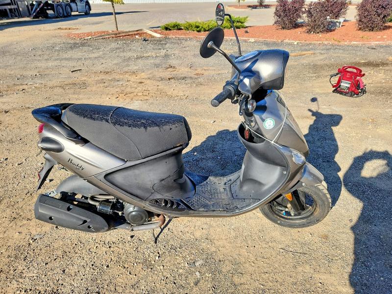 71649036 :رقم المزاد ، RFVPAP5AXH1120728 vin ، 2017 Genuine Scooter Co. Buddy مزاد بيع