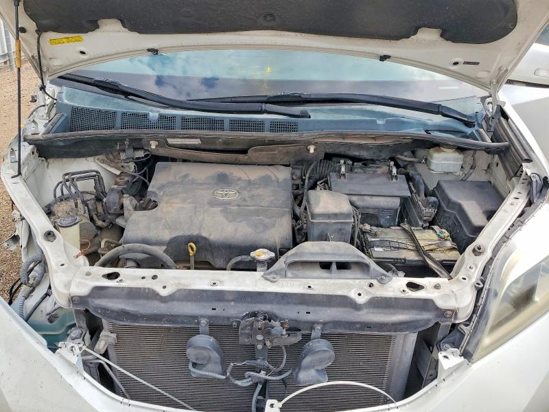 71217976 :رقم المزاد ، 5TDYK3DC9FS527804 vin ، 2015 Toyota Sienna مزاد بيع