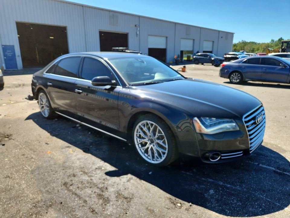 72721786 :رقم المزاد ، WAURVAFDXBN021286 vin ، 2011 Audi A8 مزاد بيع