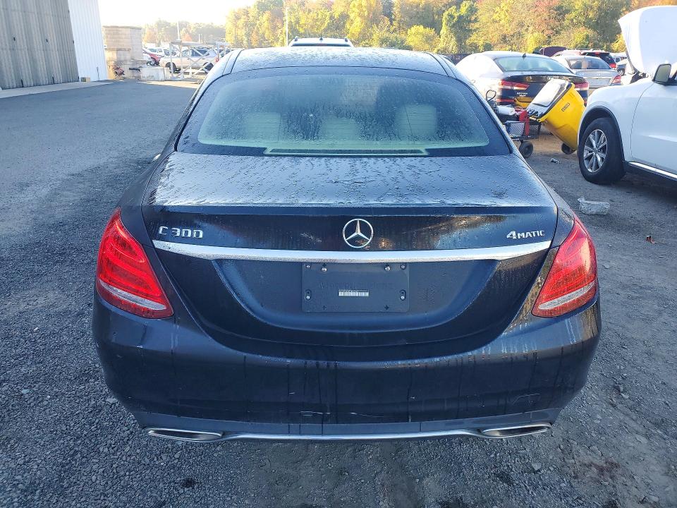 Продаж на аукціоні авто 2015 Mercedes-benz C, vin: 55SWF4KBXFU041341, номер лоту: 72376026