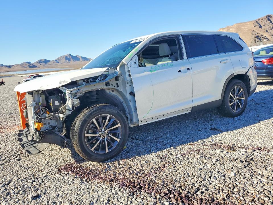 Auction sale of the 2019 Toyota Highlander, vin: 5TDKZRFHXKS341745, lot number: 71635046