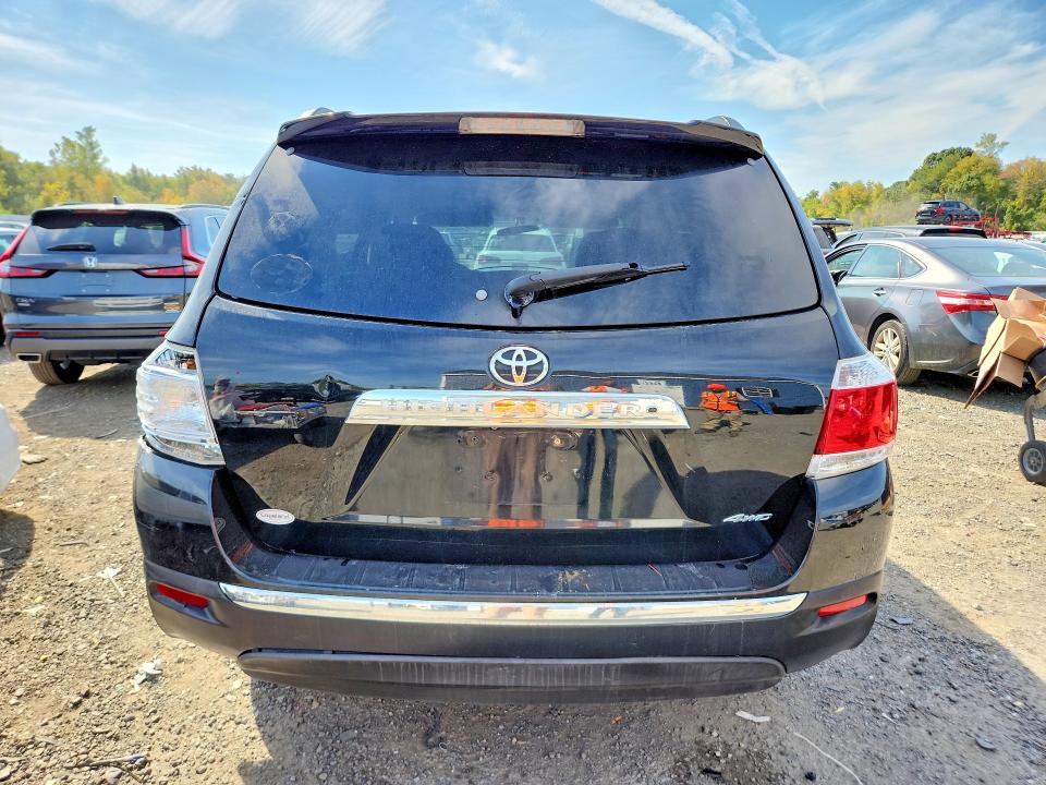 Продажа на аукционе авто 2012 Toyota Highlander, vin: 5TDBK3EH3CS118113, номер лота: 71180646