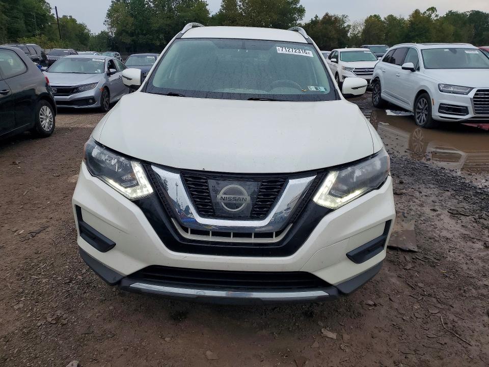 71272316 :رقم المزاد ، KNMAT2MV5HP604336 vin ، 2017 Nissan Rogue مزاد بيع