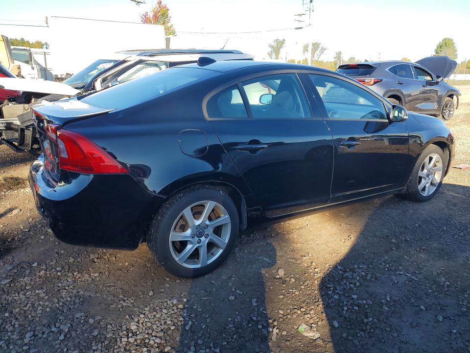 71770326 :رقم المزاد ، YV126MFJ0F1343581 vin ، 2015 Volvo S60 مزاد بيع