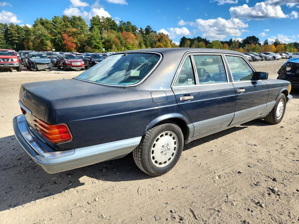 72153066 :رقم المزاد ، WDBCA25D6JA424472 vin ، 1988 Mercedes-benz 300 مزاد بيع