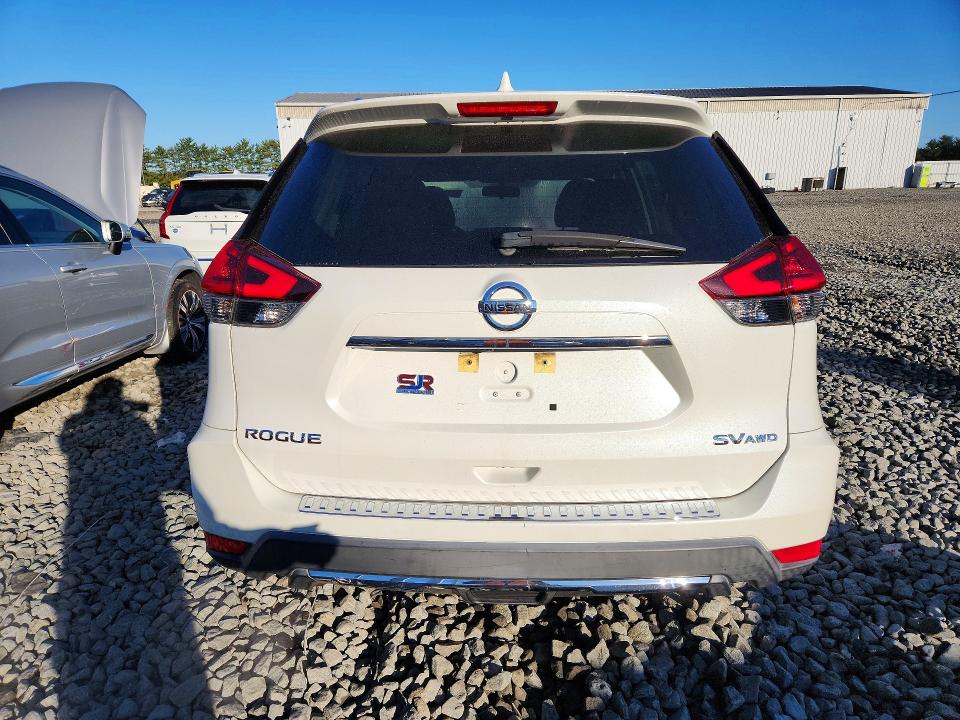 71833476 :رقم المزاد ، KNMAT2MV4JP502015 vin ، 2018 Nissan Rogue مزاد بيع
