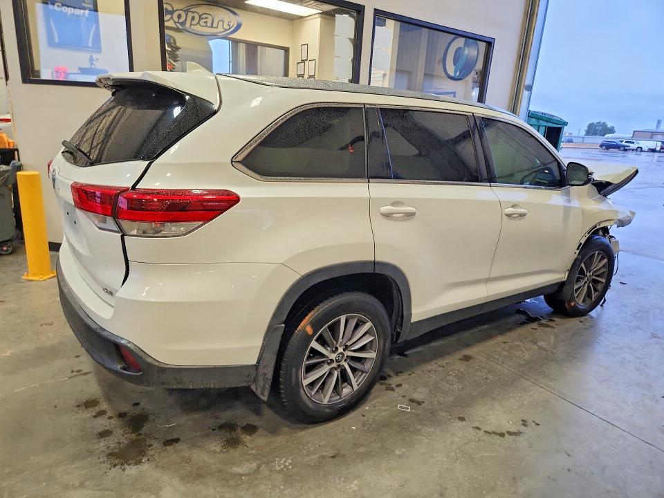 Aukcja sprzedaży 2019 Toyota Highlander, vin: 5TDKZRFH1KS333016, numer aukcji: 70788206