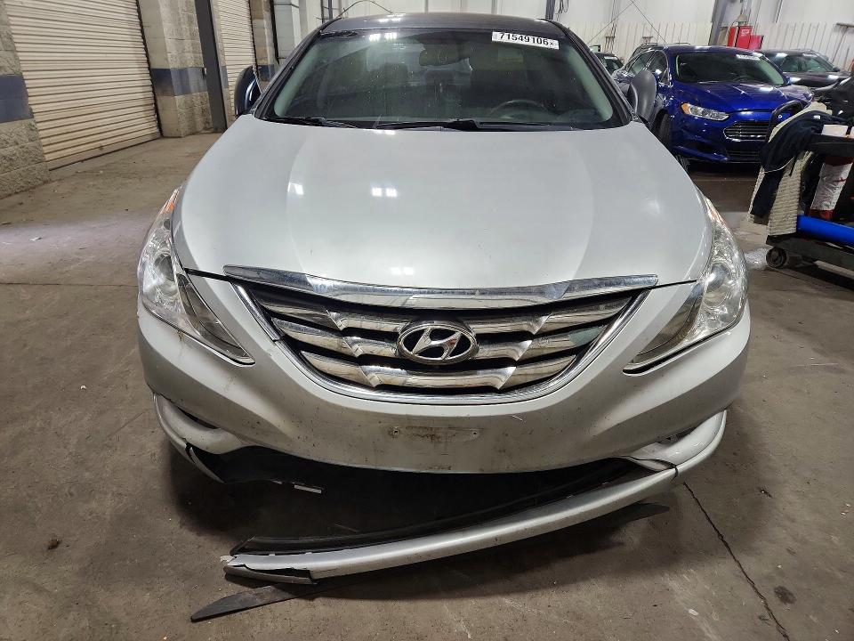 2014 Hyundai Sonata მანქანა იყიდება აუქციონზე, vin: 5NPEB4AC3EH921817, აუქციონის ნომერი: 71549106