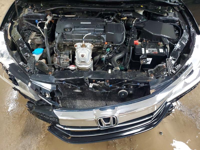 70334166 :رقم المزاد ، 1HGCR2F59GA171398 vin ، 2016 Honda Accord مزاد بيع