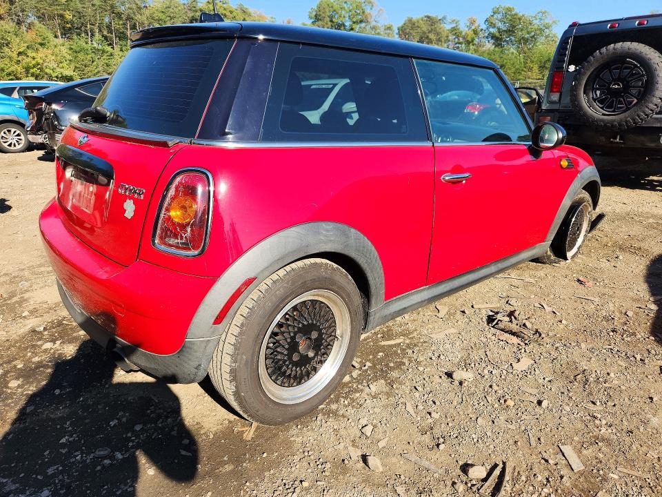 2010 Mini Cooper მანქანა იყიდება აუქციონზე, vin: WMWMF3C56ATZ63734, აუქციონის ნომერი: 73174156