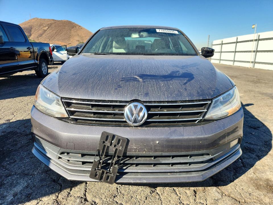 71894056 :رقم المزاد ، 3VWD17AJ2GM400774 vin ، 2016 Volkswagen Jetta مزاد بيع