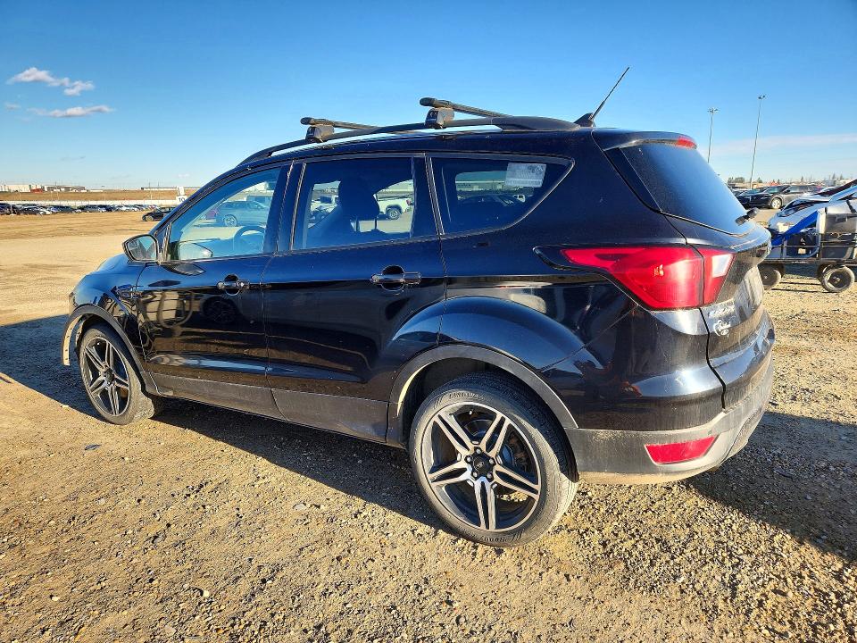 72684156 :رقم المزاد ، 1FMCU9HD6KUB36024 vin ، 2019 Ford Escape مزاد بيع