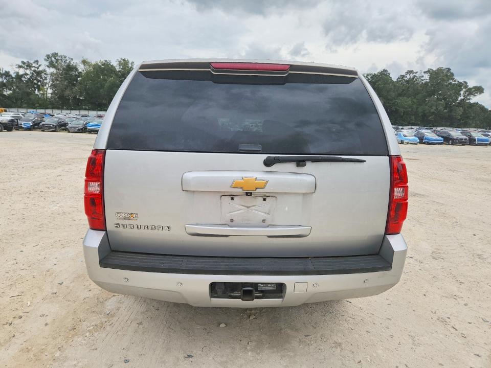 71684756 :رقم المزاد ، 1GNSCJE02ER219387 vin ، 2014 Chevrolet Suburban مزاد بيع