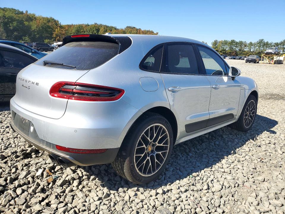71322126 :رقم المزاد ، WP1AB2A56FLB54965 vin ، 2015 Porsche Macan مزاد بيع