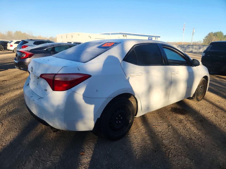 Продаж на аукціоні авто 2018 Toyota Corolla, vin: 2T1BURHE7JC053321, номер лоту: 71026916