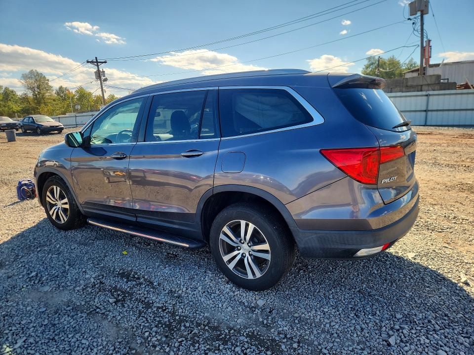 70558556 :رقم المزاد ، 5FNYF6H74JB070786 vin ، 2018 Honda Pilot مزاد بيع