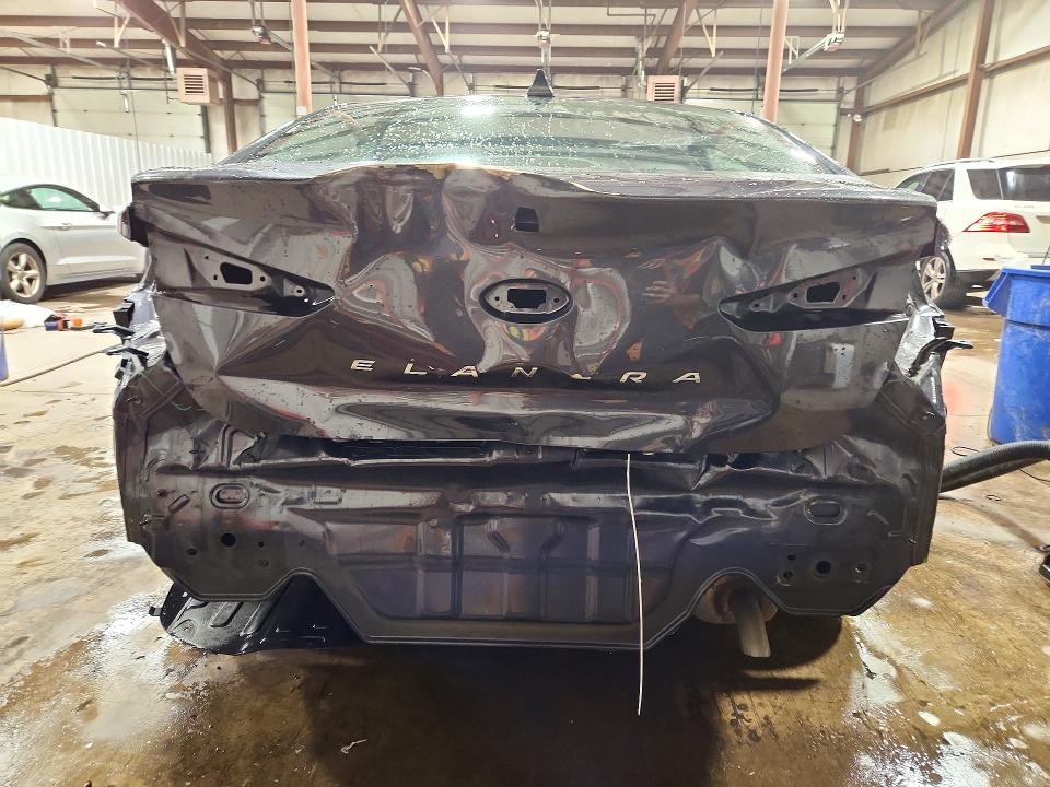2020 Hyundai Elantra მანქანა იყიდება აუქციონზე, vin: 5NPD84LF4LH623856, აუქციონის ნომერი: 71063746