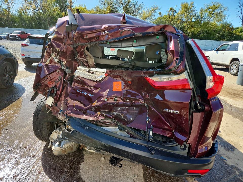 71843396 :رقم المزاد ، 7FARW2H59JE094226 vin ، 2018 Honda Cr-v مزاد بيع