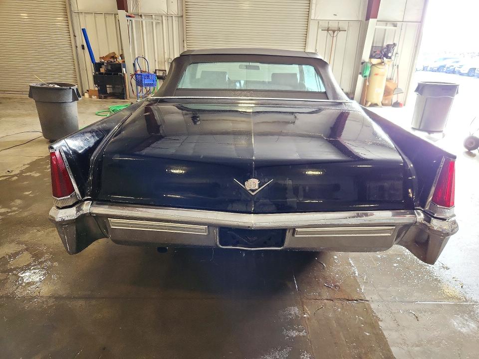 1981 Cadillac Deville მანქანა იყიდება აუქციონზე, vin: F9258206, აუქციონის ნომერი: 72388966