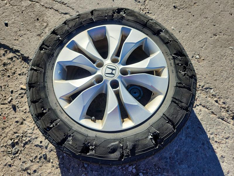 2014 Honda Cr-v მანქანა იყიდება აუქციონზე, vin: 5J6RM4H75EL040983, აუქციონის ნომერი: 70905786