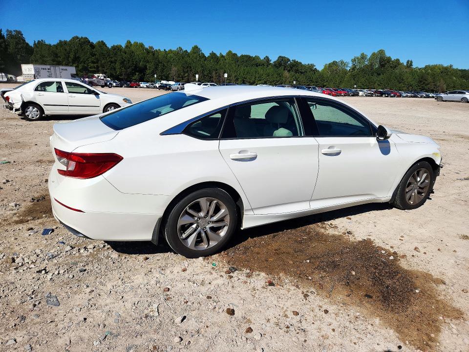 2018 Honda Accord მანქანა იყიდება აუქციონზე, vin: 1HGCV1F1XJA174157, აუქციონის ნომერი: 71752276