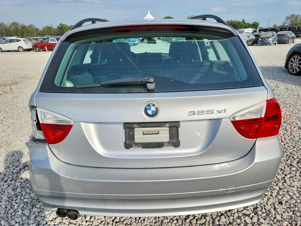 2006 Bmw 325 მანქანა იყიდება აუქციონზე, vin: WBAVT13596KW23119, აუქციონის ნომერი: 70921596