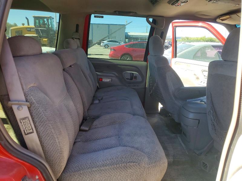 73516516 :رقم المزاد ، 1GNEC13R0XJ527190 vin ، 1999 Chevrolet Tahoe مزاد بيع