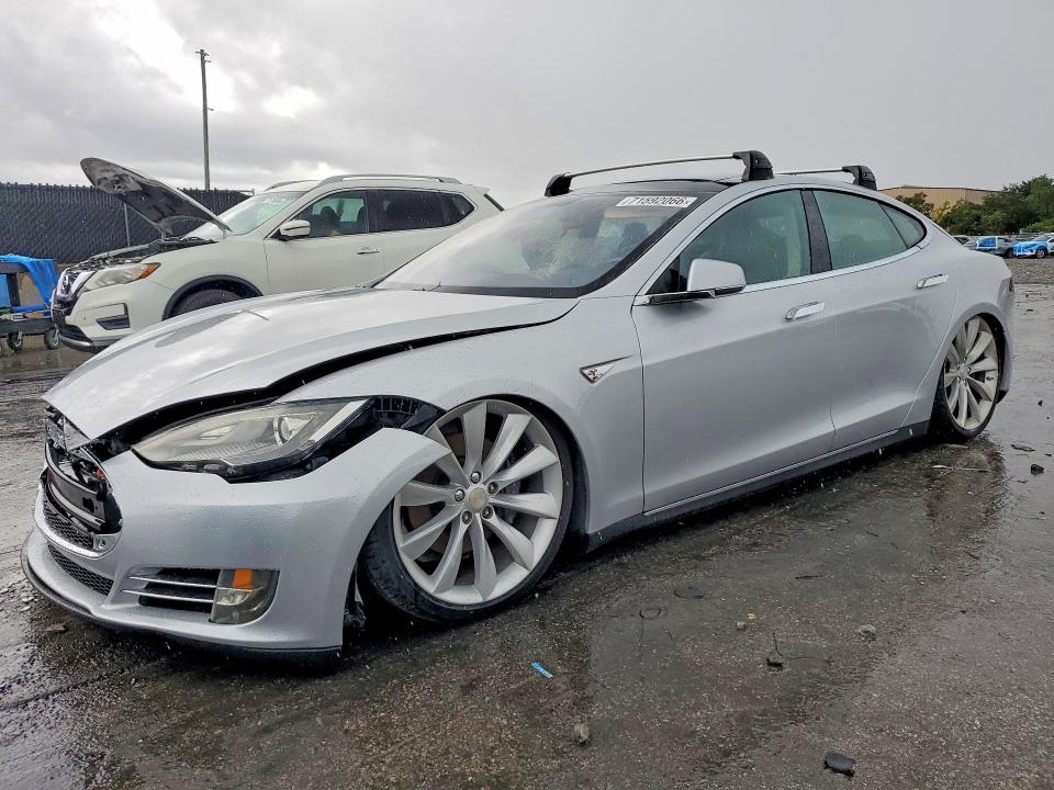 Aukcja sprzedaży 2013 Tesla Model S, vin: 5YJSA1CN4DFP04115, numer aukcji: 71592066