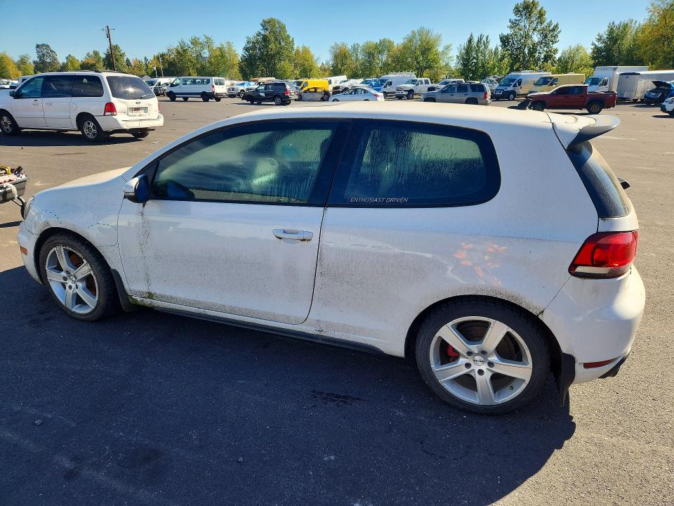 2013 Volkswagen Gti მანქანა იყიდება აუქციონზე, vin: WVWFD7AJXDW061986, აუქციონის ნომერი: 71806206