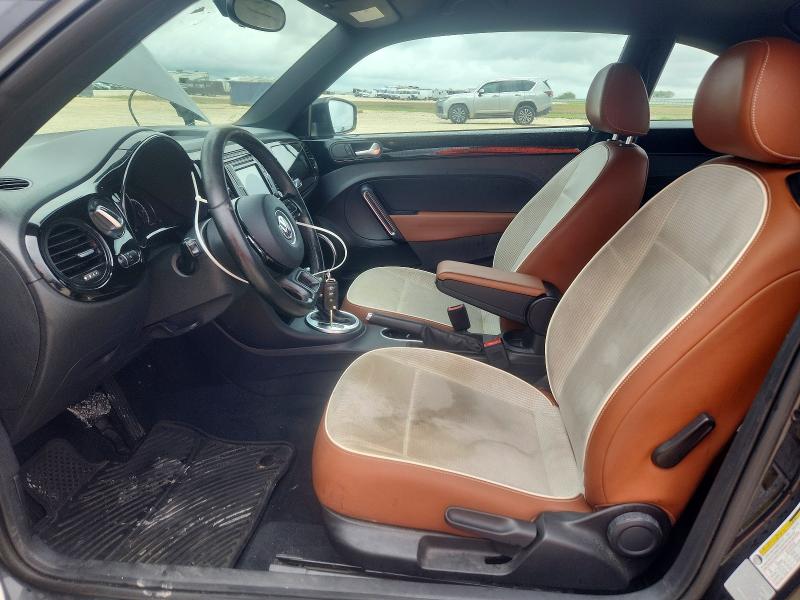 71188266 :رقم المزاد ، 3VWF17AT9GM638471 vin ، 2016 Volkswagen Beetle مزاد بيع