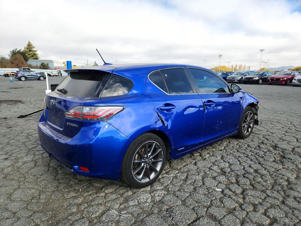 2013 Lexus Ct მანქანა იყიდება აუქციონზე, vin: JTHKD5BH5D2153026, აუქციონის ნომერი: 72437086