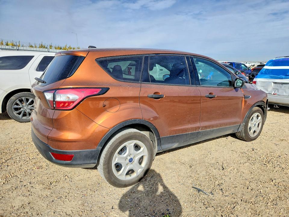 2017 Ford Escape მანქანა იყიდება აუქციონზე, vin: 1FMCU0F79HUD31746, აუქციონის ნომერი: 71406426