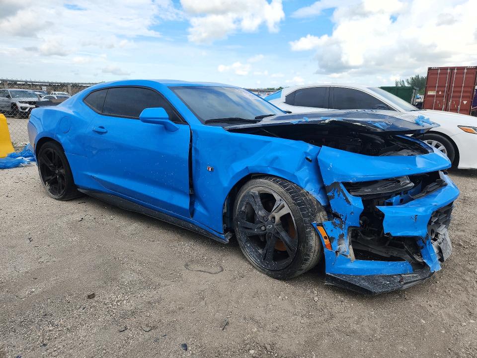 72196736 :رقم المزاد ، 1G1FF1R75N0134579 vin ، 2022 Chevrolet Camaro مزاد بيع