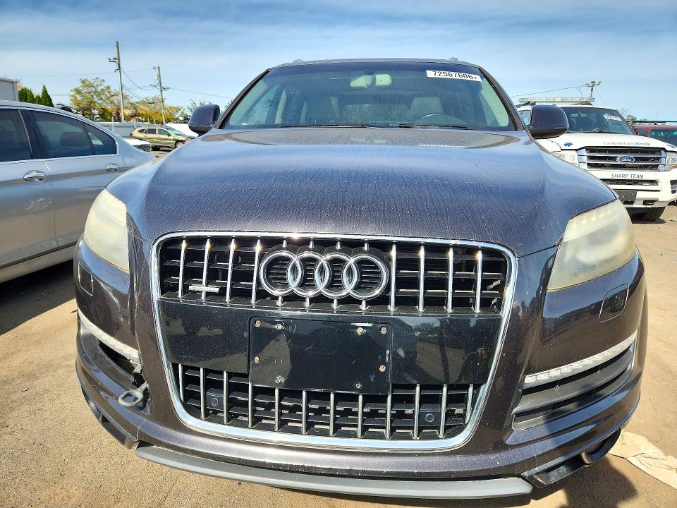 72567606 :رقم المزاد ، WA1LMAFE3BD005533 vin ، 2011 Audi Q7 مزاد بيع