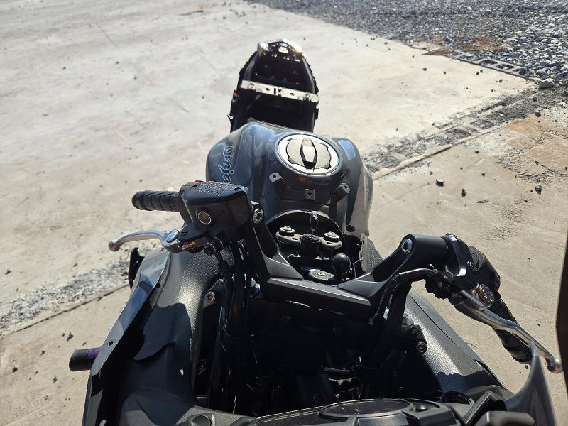 73589716 :رقم المزاد ، JKAEXEJ15JDA02341 vin ، 2018 Kawasaki Ex650 مزاد بيع