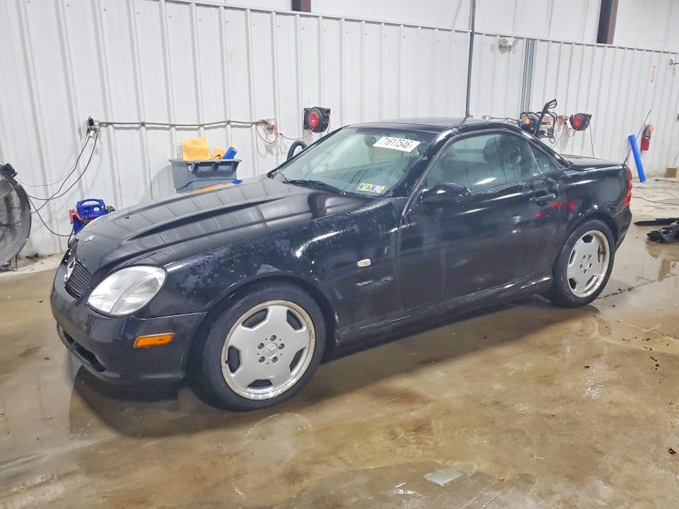 71617546 :رقم المزاد ، WDBKK47F1XF119363 vin ، 1999 Mercedes-benz Slk مزاد بيع