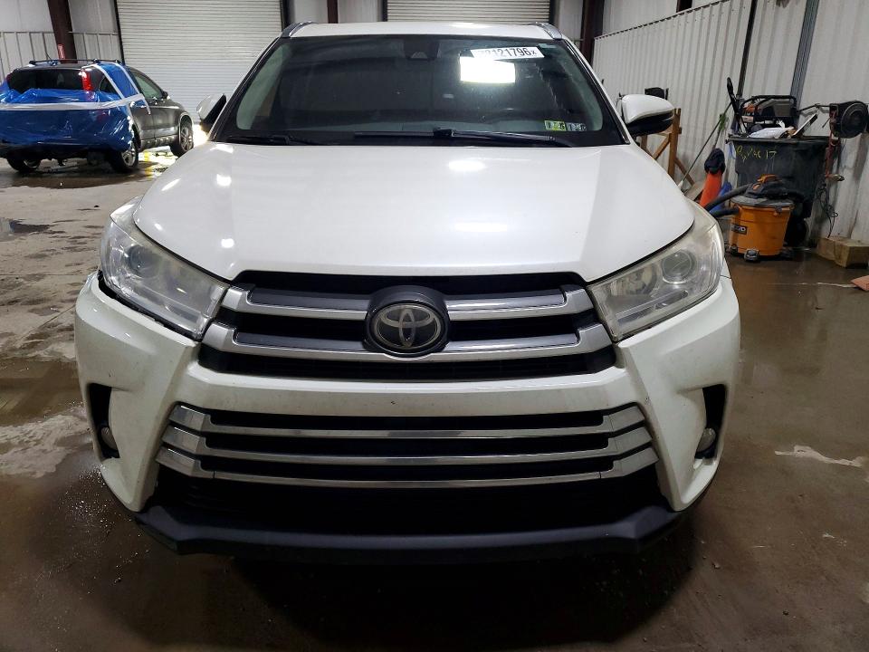 2017 Toyota Highlander მანქანა იყიდება აუქციონზე, vin: 5TDDZRFH7HS407525, აუქციონის ნომერი: 72121796