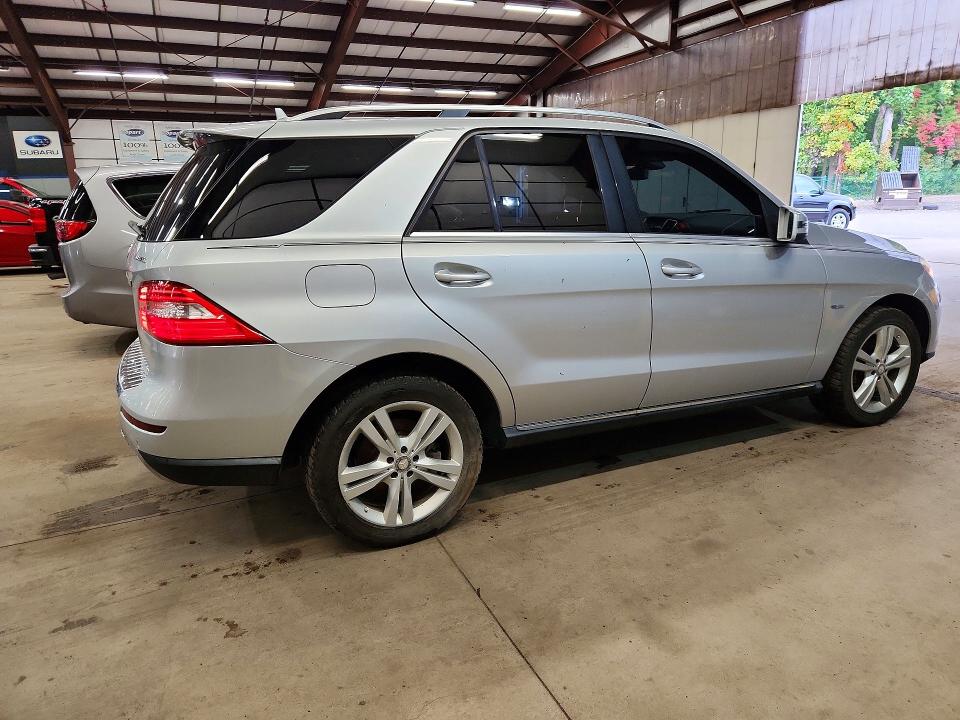 70890016 :رقم المزاد ، 4JGDA2EB6CA033017 vin ، 2012 Mercedes-benz Ml مزاد بيع