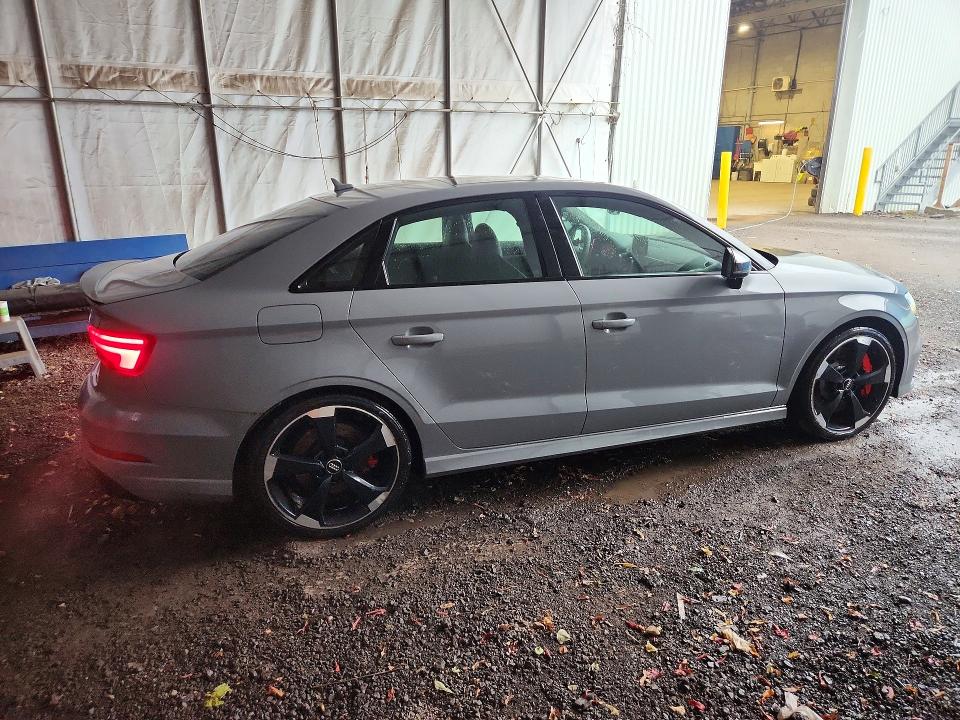 72392086 :رقم المزاد ، WUABWGFFXJ1901094 vin ، 2018 Audi Rs3 مزاد بيع