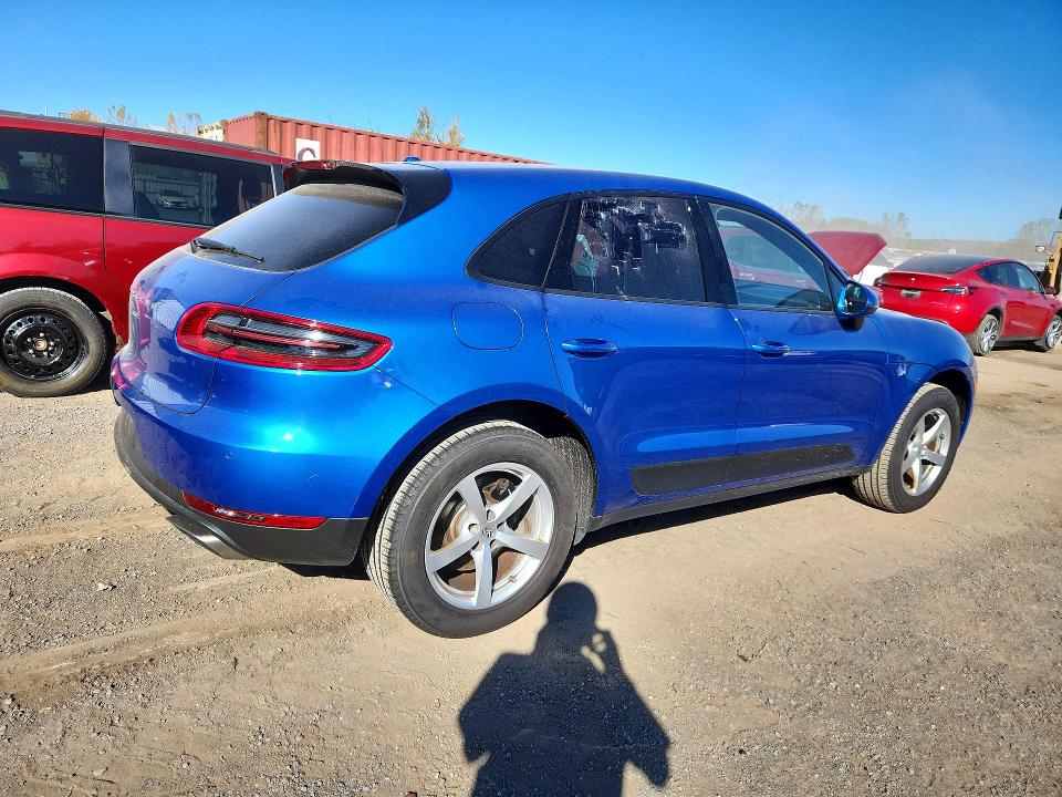 73415996 :رقم المزاد ، WP1AA2A57HLB08535 vin ، 2017 Porsche Macan مزاد بيع