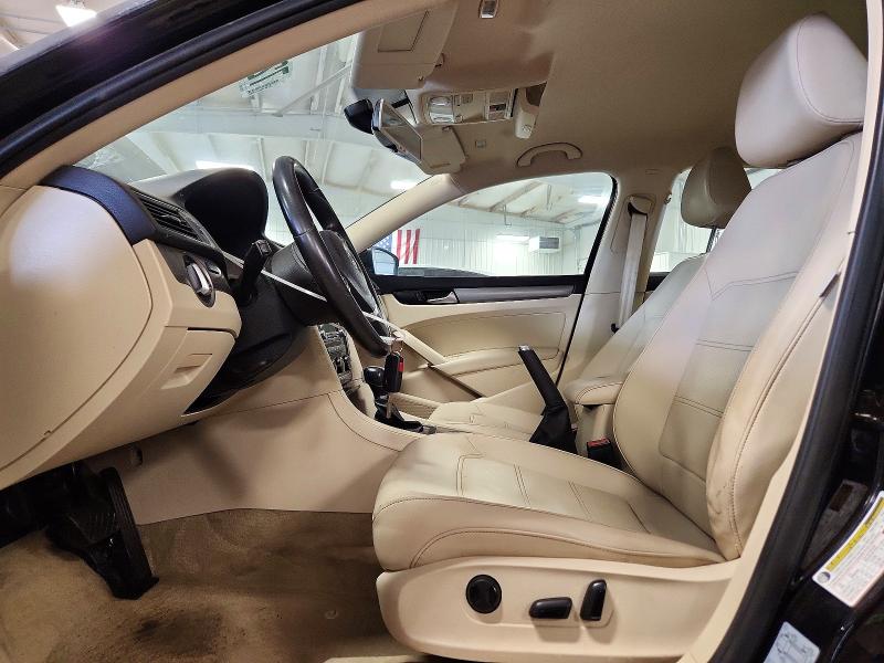 2014 Volkswagen Passat მანქანა იყიდება აუქციონზე, vin: 1VWBS7A36EC110512, აუქციონის ნომერი: 72321616
