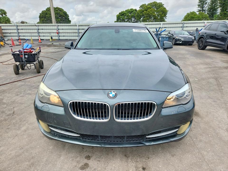 2011 Bmw 528 მანქანა იყიდება აუქციონზე, vin: WBAFR1C58BC740102, აუქციონის ნომერი: 71288776