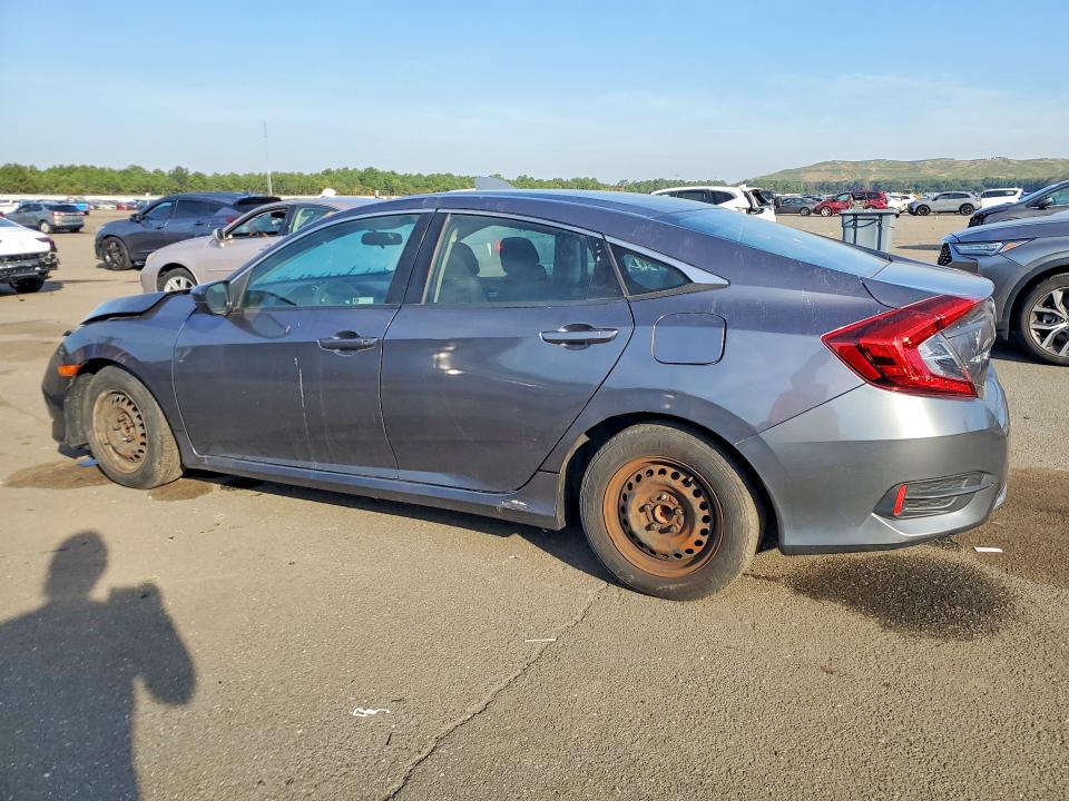 Auction sale of the 2019 Honda Civic, vin: 2HGFC2F67KH558520, lot number: 70976366
