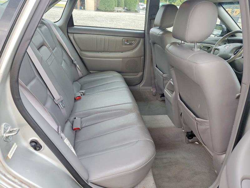 71351586 :رقم المزاد ، 4T1BF28B52U212621 vin ، 2002 Toyota Avalon مزاد بيع