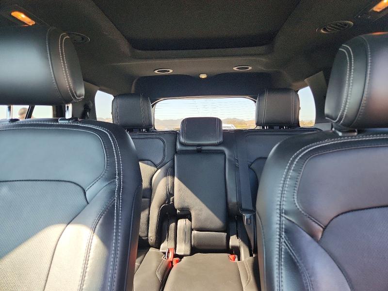 71262136 :رقم المزاد ، 1FM5K8F82HGE11989 vin ، 2017 Ford Explorer مزاد بيع