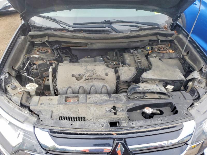Auction sale of the 2018 Mitsubishi Outlander, vin: JA4AZ3A32JZ049597, lot number: 71421016