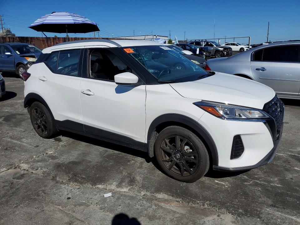 72451496 :رقم المزاد ، 3N1CP5CV2PL521248 vin ، 2023 Nissan Kicks مزاد بيع
