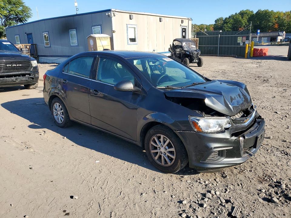 72005666 :رقم المزاد ، 1G1JD5SG2H4132626 vin ، 2017 Chevrolet Sonic مزاد بيع